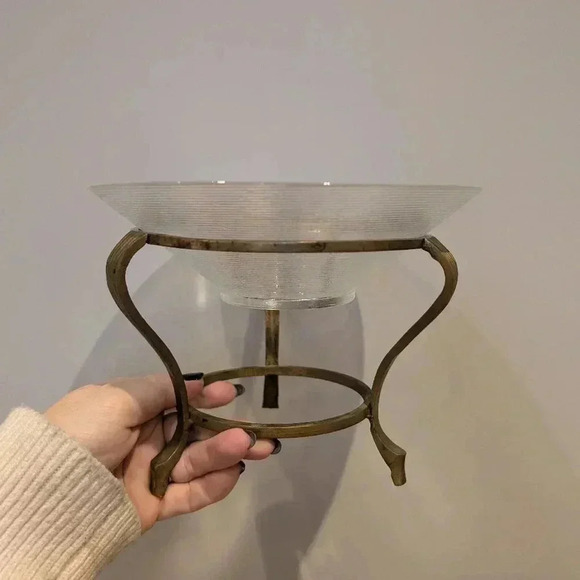 Vintage brass stand with glass bowl - Picture 2 of 8